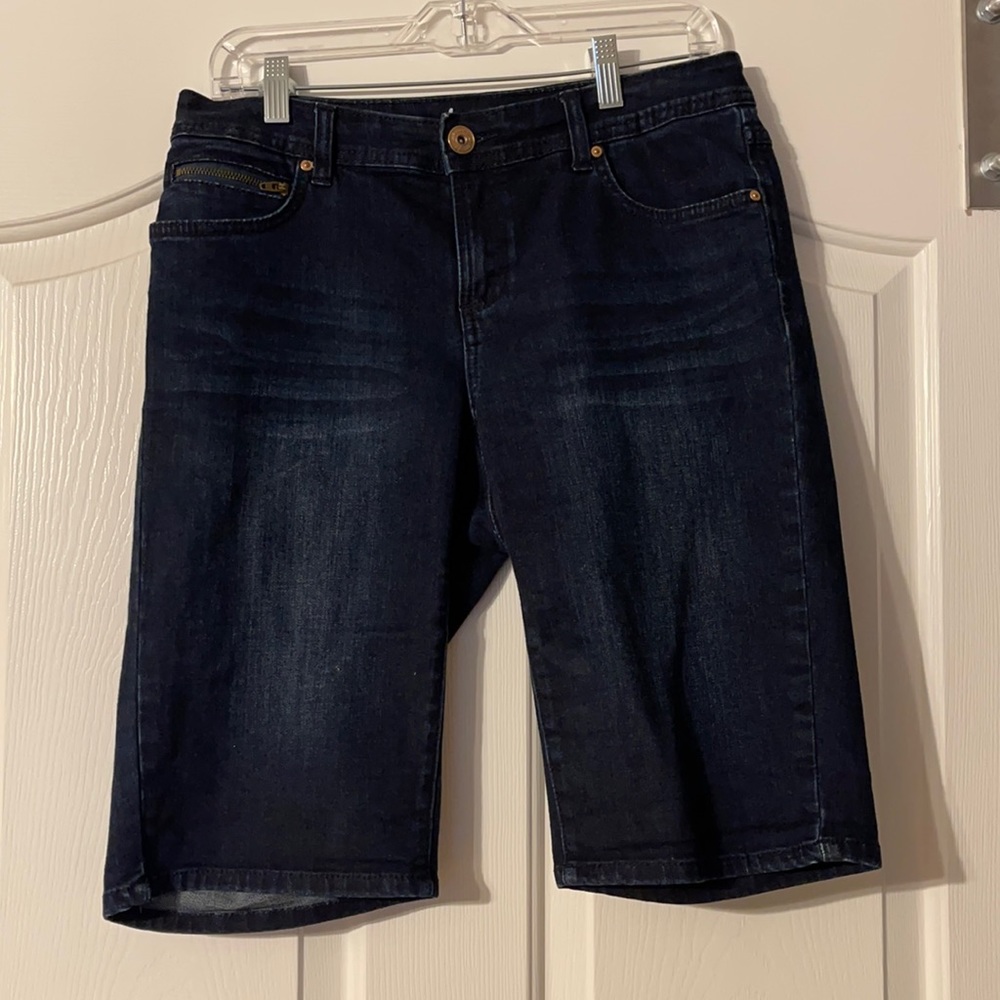 INC shorts. Size 6.